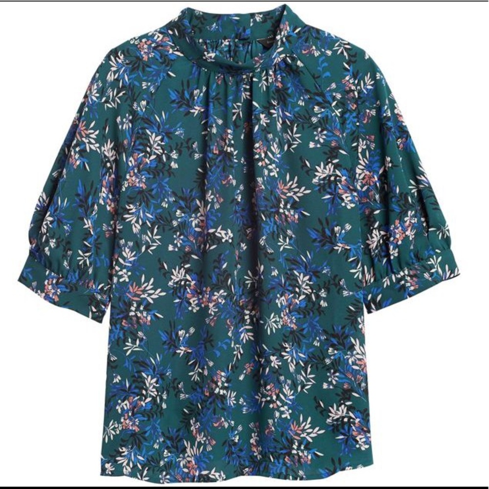 NWOT Banana Republic Japanese Exclusive Top
